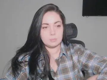 Bongacams Live Sex of LackyCharm