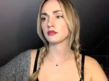 Bongacams Adult Webcam of ScarlettXQueen