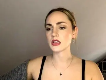 Bongacams Live Porn of ScarlettXQueen