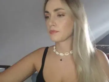 Bongacams Live Sex Cam of ScarlettXQueen