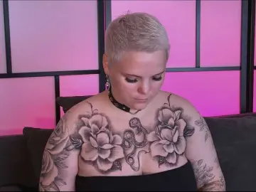 Bongacams Best Webcam of LikaBerry