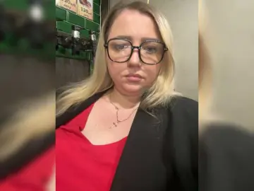Bongacams Adult Webcam of KiraMalina