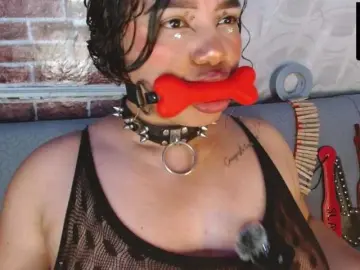 Bongacams Watch Live Sex Cams of Leidy12