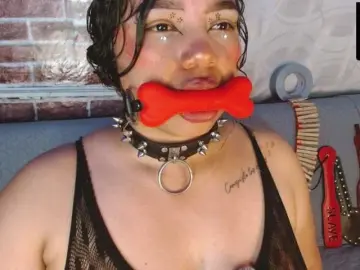 Dicksucking milf cams