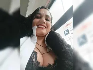 Bongacams Sex Cam of AlexaBrown12