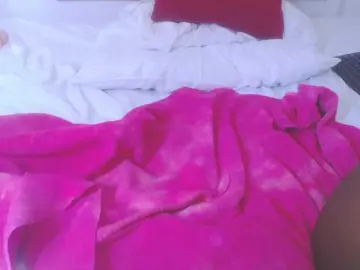 Bongacams Watch Live Sex Cams of goldenn-ass