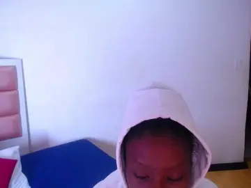 Bongacams Live Sex Cam of goldenn-ass