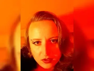Bongacams Sex Chat of MORTICIA-696