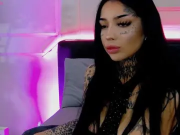 Bongacams Adult Video Chat of CreamyInk