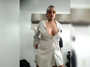 Bongacams Watch Live Sex Cams of Emeraldgem