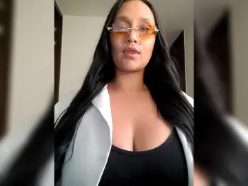 Bongacams Free Live Porn of Emeraldgem
