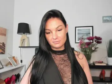 Dancing milf cams