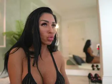Bongacams Live Sex of MyaBlack