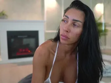 Bongacams Sex Chat of MyaBlack