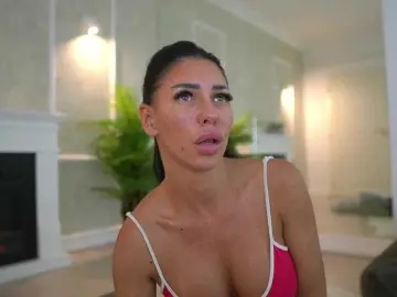 Bongacams Sex Cam of MyaBlack