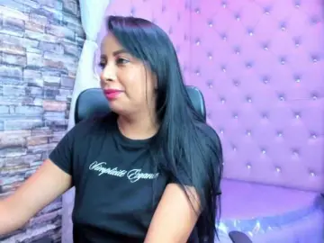 Bongacams Watch Live Sex Cams of Ashleymontenegro