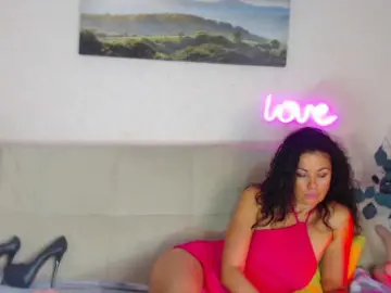 Bongacams Sex Cam of MarinaModel