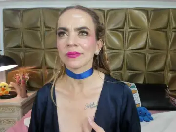 Pussyfucking milf cams
