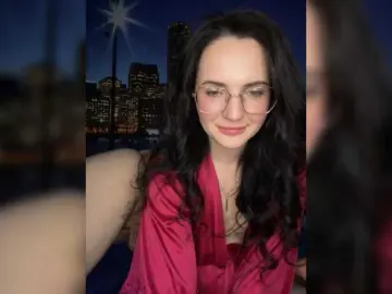 Bongacams Watch Live Sex Cams of SeLenXa