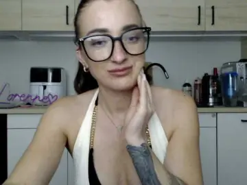 Bongacams Adult Webcam of LorennePlay