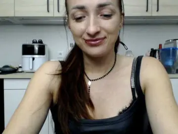 Bongacams Free Porn Cam of LorennePlay