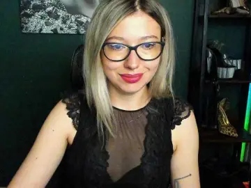 Bongacams Nude Webcam of xxHeidiLove
