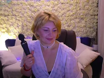 Bongacams Best live sex cam show of AmiraNight