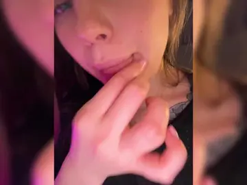 Bongacams Live Sex Cam of Villanelle