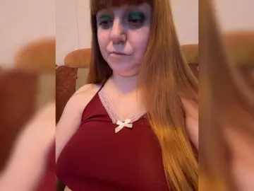 Bongacams Sex Cam of MilfaSguirt