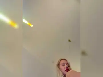 Bongacams Adult Webcam of SweetMi333