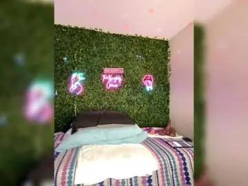 Bongacams Nude Webcam of BigButtSarena