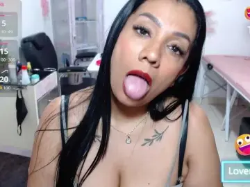 Bongacams Watch Live Sex Cams of titsbiglovers