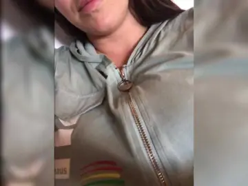 Bongacams Free Live Porn of TenderBerry