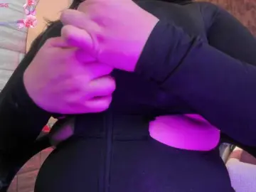Bongacams Watch Live Sex Cams of AliceTylor