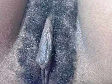 Bongacams Live Porn of Skinybitchx