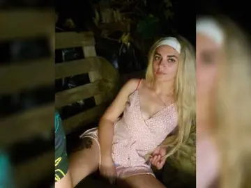 Bongacams Sex Cam of SweetCoople