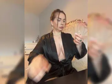 Bongacams Free Live Porn of ElisCat