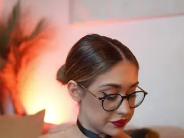 Bongacams Adult Webcam of AileenKiss