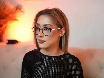 Bongacams Live Sex Cam of AileenKiss