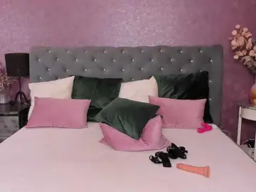 Bongacams Live Sex Cam of CarlaReys