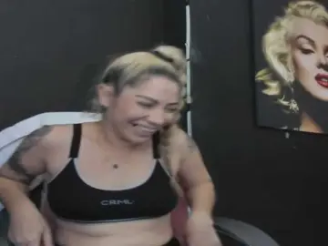 Bongacams Adult Video Chat of viktoria-davis