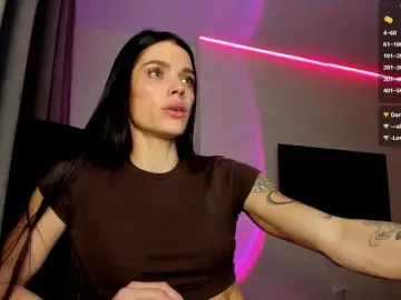 Bongacams Watch Live Sex Cams of ---Calypso---