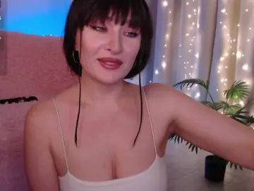 Bongacams Adult Webcams of Zeeeme