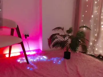 Bongacams Sex Cam of Zeeeme