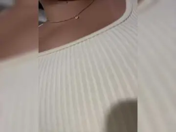 Bongacams Live Sex Cam of Sarah2Colliins