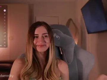 Bongacams Live Sex Cam of Coconutkitty