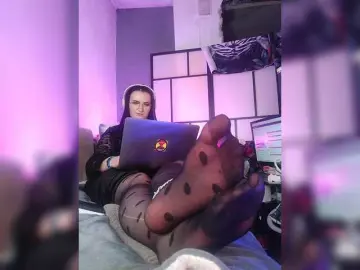 Bongacams Free Porn Cam of monikanylon