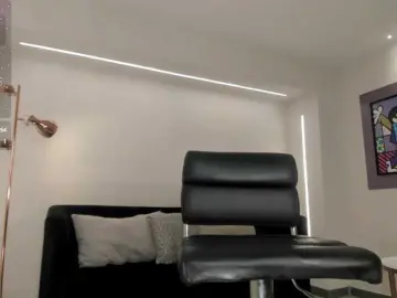 Bongacams Nude Webcam of MadisonKane