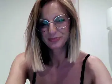 Bongacams Watch Live Sex Cams of RachellaFox