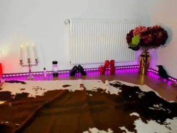 Bongacams Nude Webcam of SatyneQueen